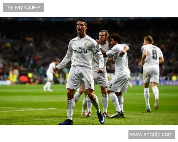 德甲激战:皇马逆转AC米兰四比三全场沸腾赛后点评引发热议 德甲激战:皇马逆转AC米兰四比三全场沸腾赛后点评引发热议