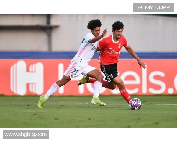 尤文图斯大胜本菲卡四球狂潮帽子戏法点燃全场激情