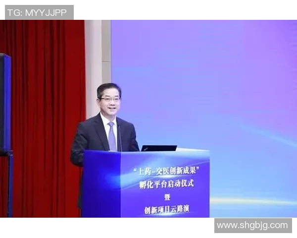 飞盘追梦：周军的热血人生与深度对话探索