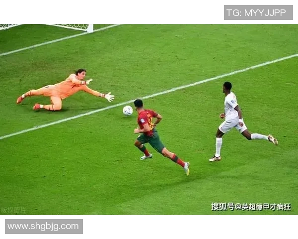 世界杯精彩对决里昂小胜本菲卡帽子戏法引爆全场战术分析揭秘 世界杯精彩对决里昂小胜本菲卡帽子戏法引爆全场战术分析揭秘