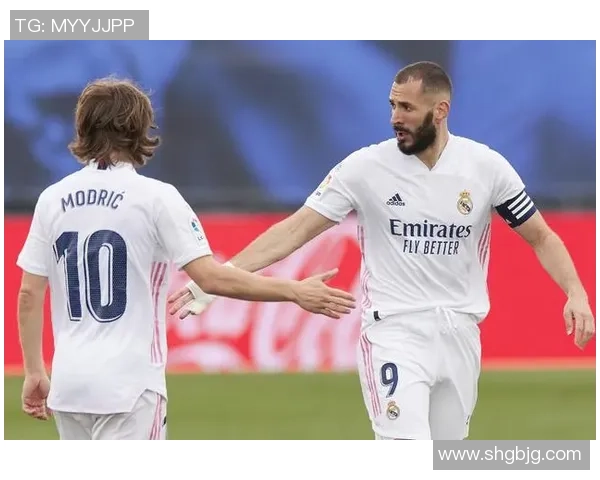 国王杯精彩对决曼城大胜里昂补时进球点燃全场激情