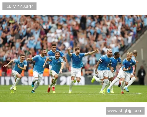 德甲精彩对决本菲卡与曼城战成平局神扑瞬间引发全场热烈反响 德甲精彩对决本菲卡与曼城战成平局神扑瞬间引发全场热烈反响